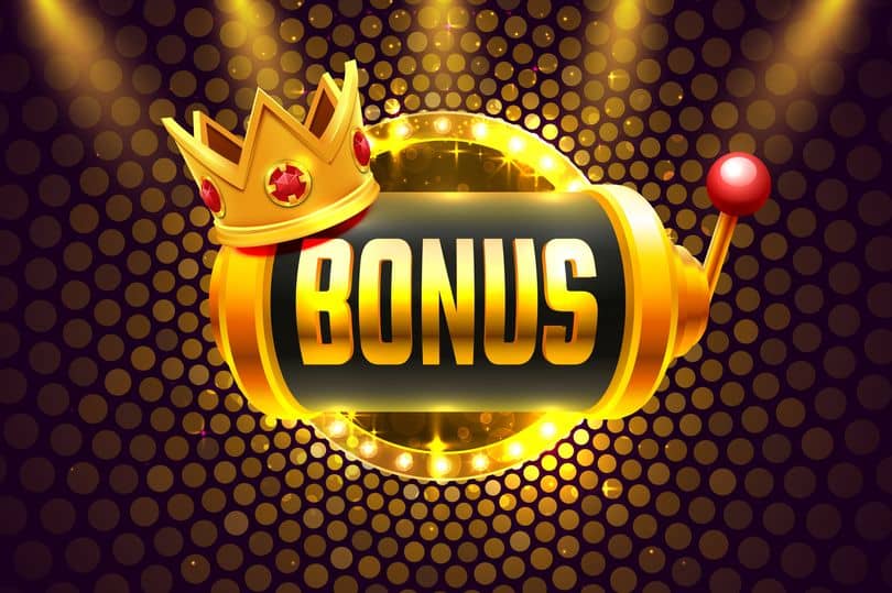 LuckyCola Win Golden Bonus Slot with Crown